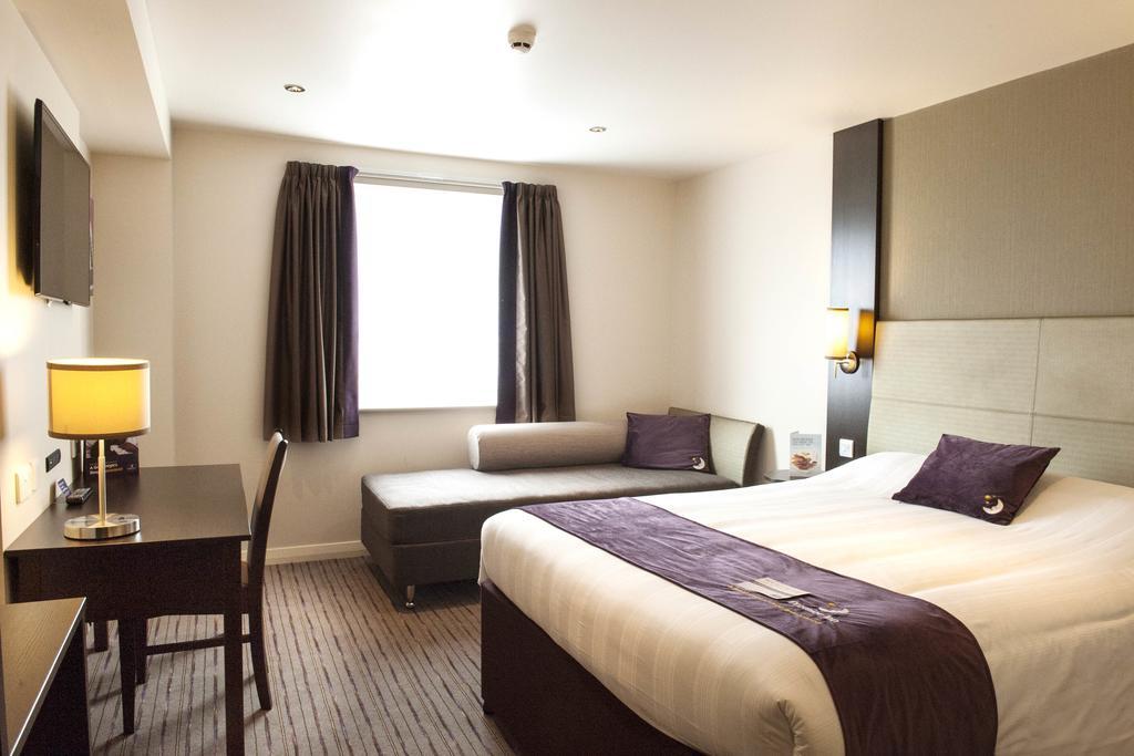 Premier Inn London Greenford Rom bilde